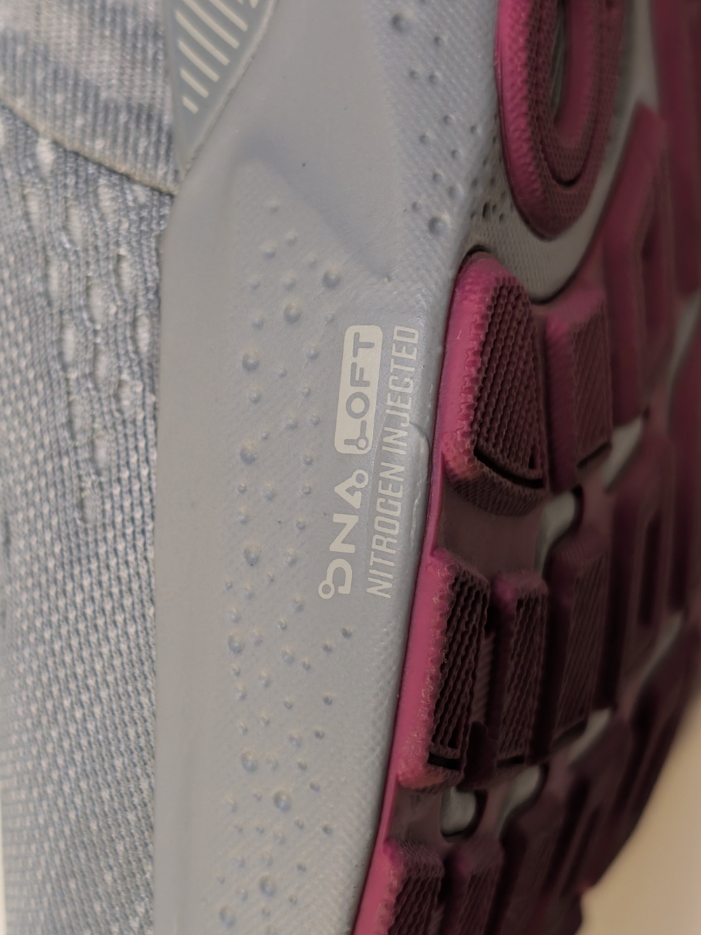 Brooks Adrenaline GTS 24 Gray Pink Running Shoes 9W - Picture 13 of 16